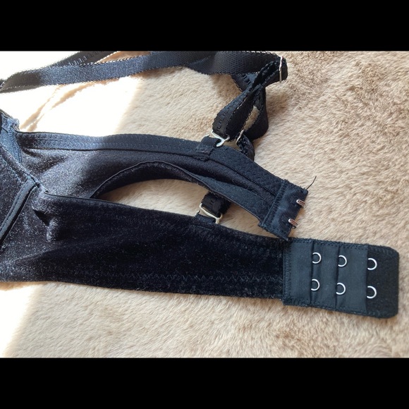 Velvet bra size 36/80A - Picture 5 of 10